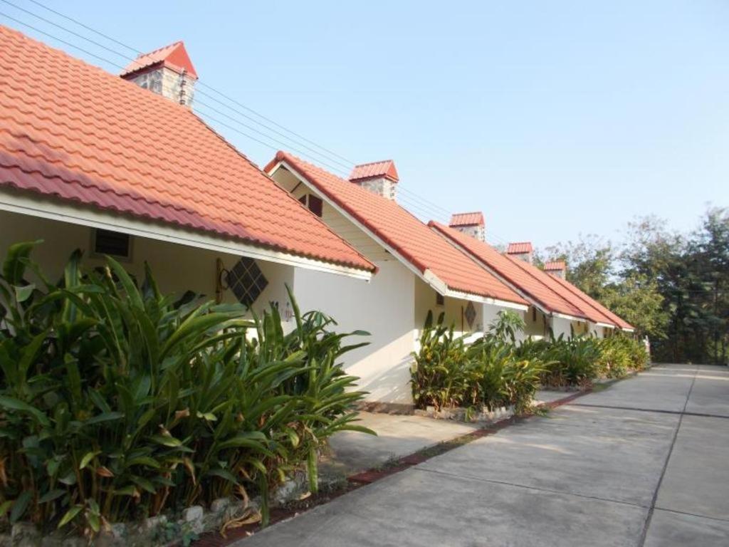 Ratchapreuk Resort Kalasin Εξωτερικό φωτογραφία