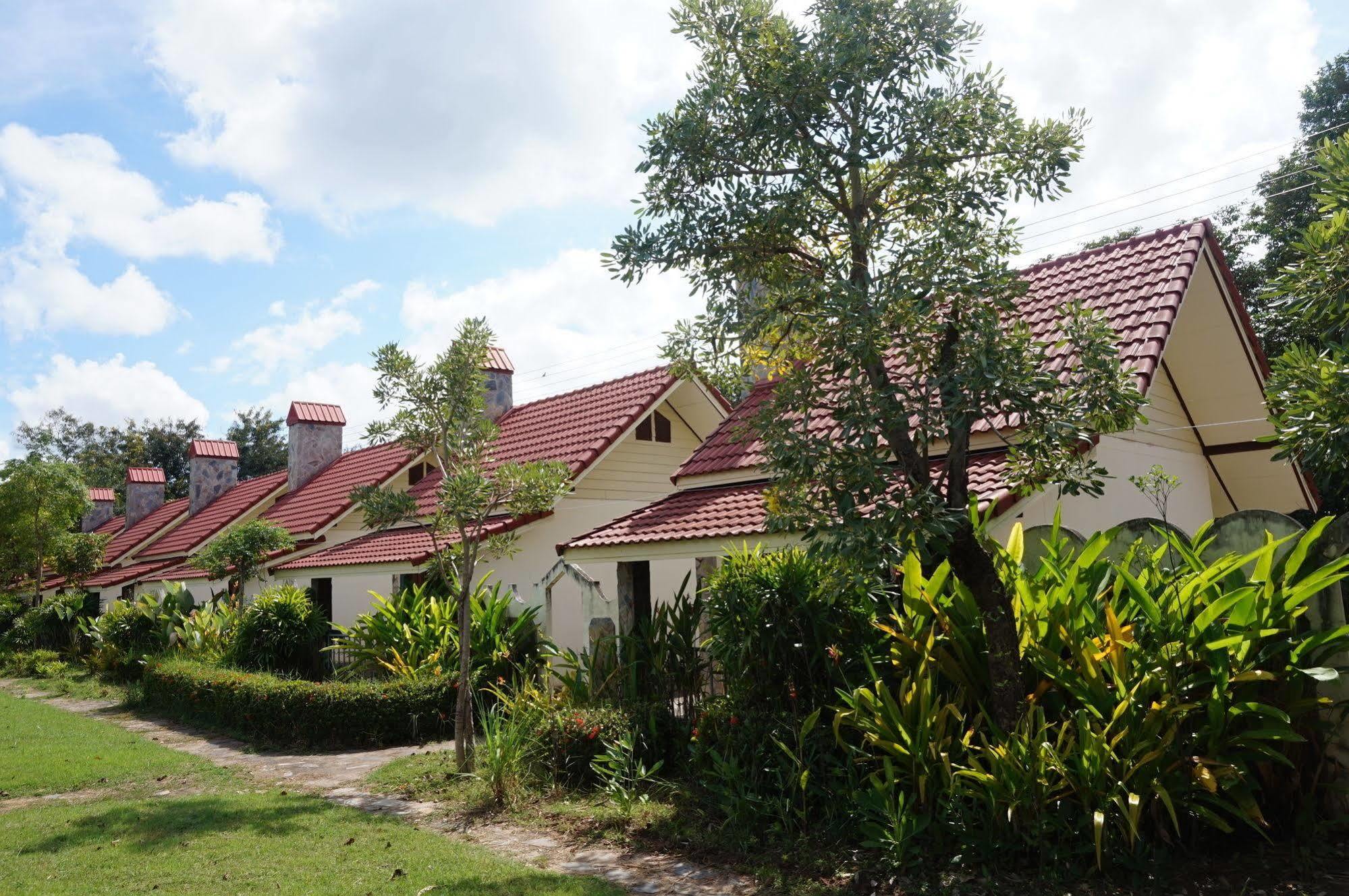 Ratchapreuk Resort Kalasin Εξωτερικό φωτογραφία